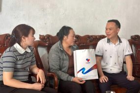 Món quà bất ngờ VNPAY dành tặng hai mẹ con lá chưa lành tại Bắc Ninh