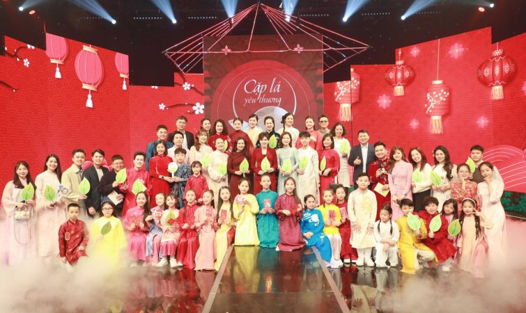 Sunshine Group cam kết trao tặng mái ấm và học bổng tại Gala Cặp lá yêu thương “Thập kỷ gieo mầm xanh”