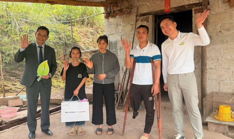 Hyundai Thành Công Việt Nam san sẻ “gánh nặng” mưu sinh cùng em nhỏ tại Lạng Sơn