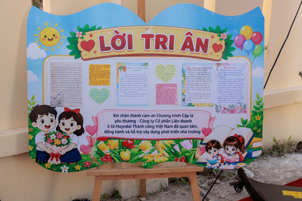 alt="Lời tri ân từ thầy và trò điểm trường Cô Lắc gửi tới chương trình Cặp lá yêu thương và nhà tài trợ Huyndai Thành Công Việt Nam"