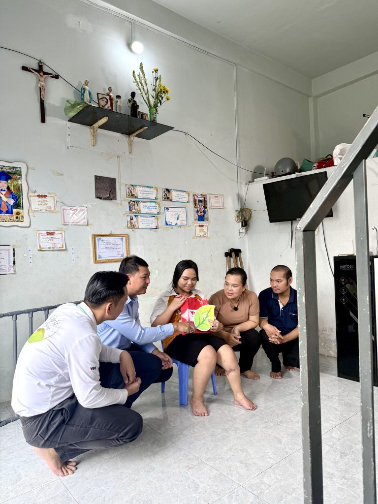 alt="dai-la-lanh-yakult-dong-hanh-cung-em-sam-pham-thu-trang'